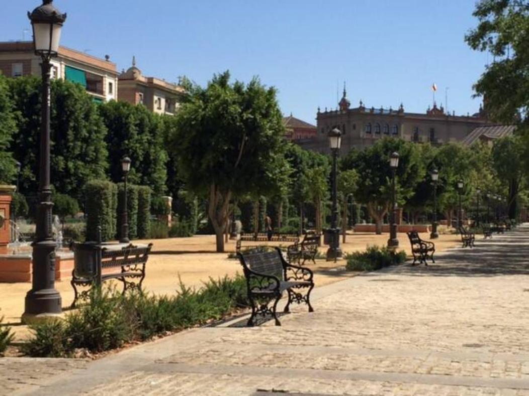Apartamento A Estrenar Frente A La Plaza De Espana Sevilla Eksteriør bilde