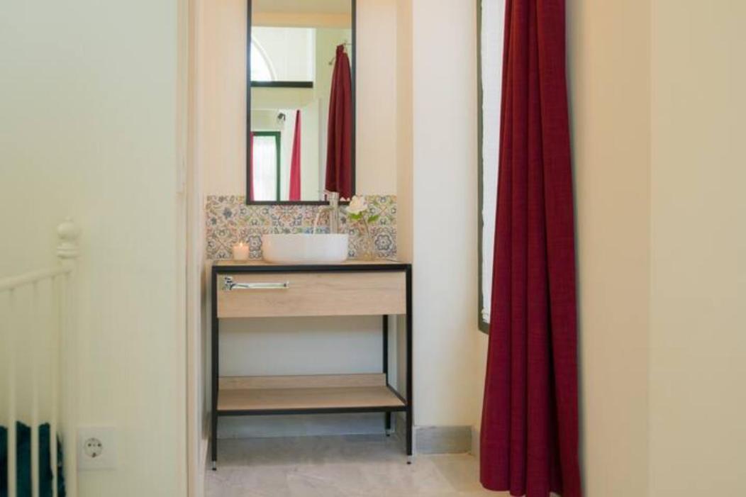 Apartamento A Estrenar Frente A La Plaza De Espana Sevilla Eksteriør bilde