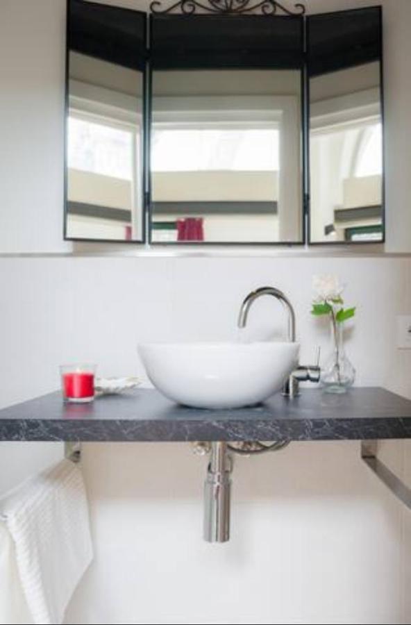 Apartamento A Estrenar Frente A La Plaza De Espana Sevilla Eksteriør bilde